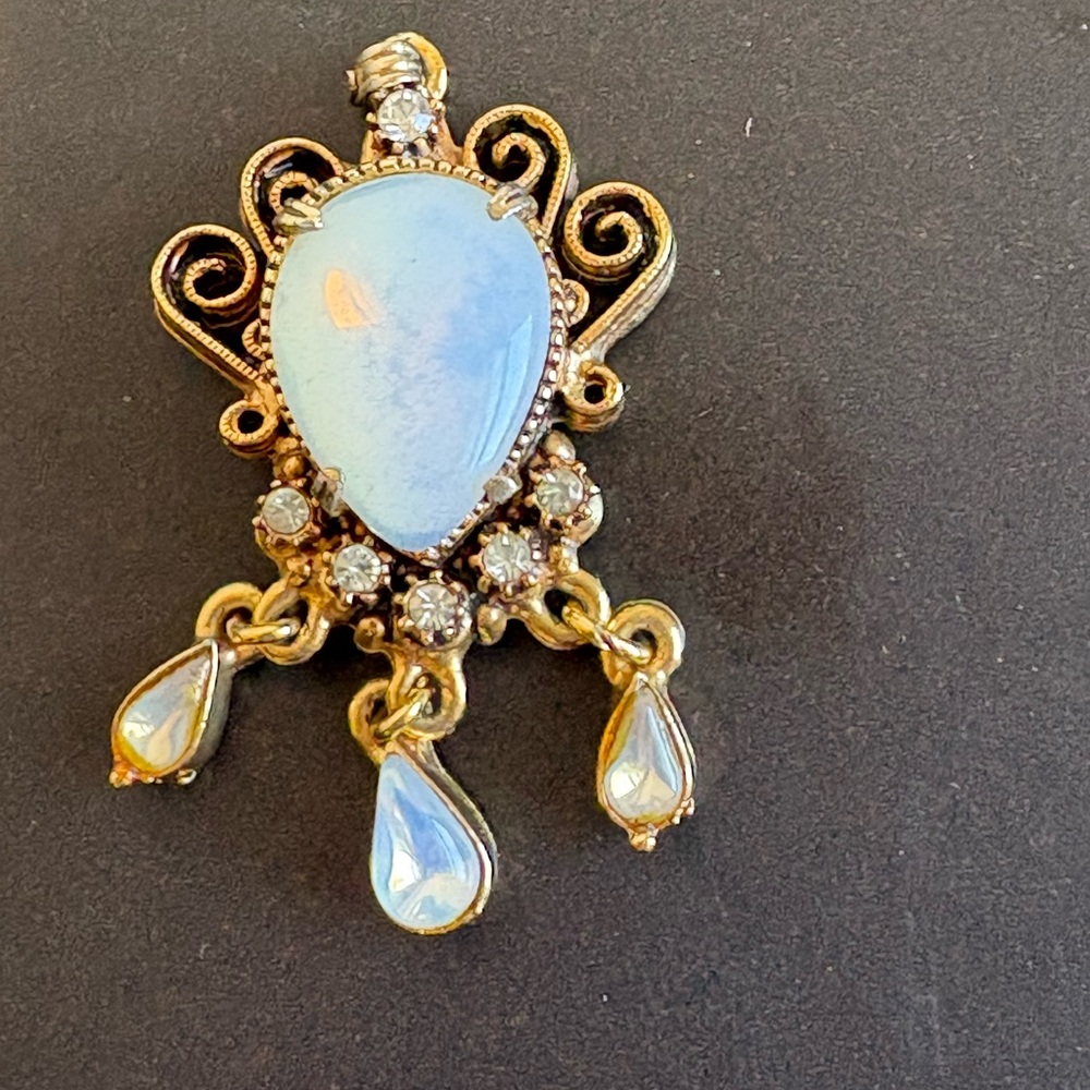 Vintage Florenza Elegant Goldtone and Opalite Pendant